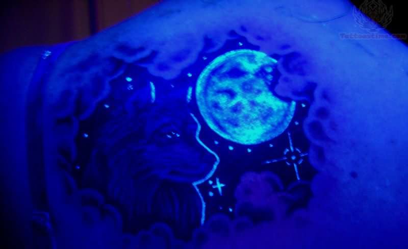3D Moon With Wolf And UV Rays Tattoo