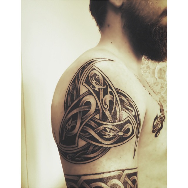 Awesome Horns Of Odin Tattoo On Right Shoulder