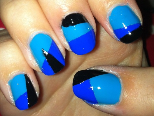 Blue Glossy Geometric Nail Art