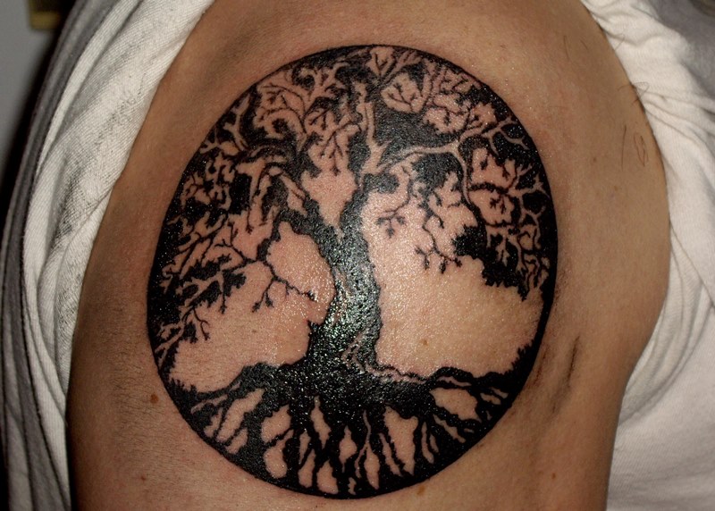Circular Tree Of Life Tattoo On Right Shoulder