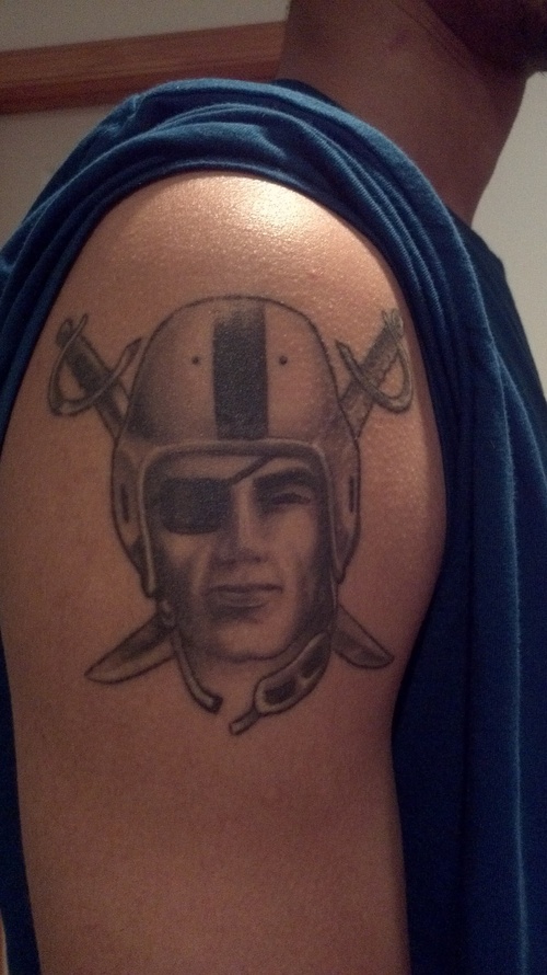 Oakland Raiders Tattoo On Right Shoulder For Men
