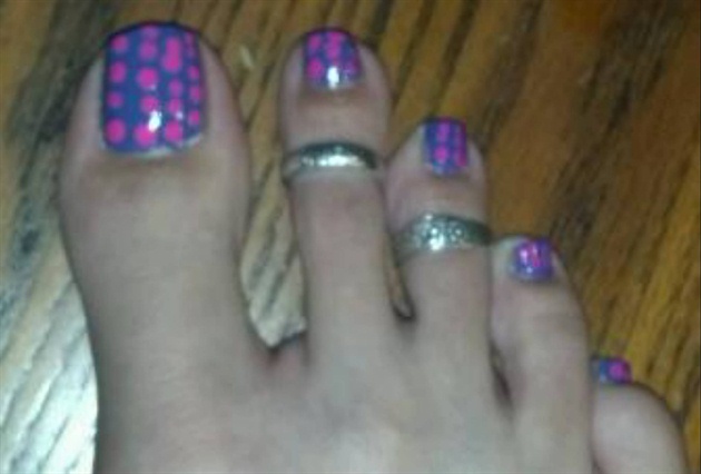Purple Toe Nails With Pink Polka Dots Nail Art