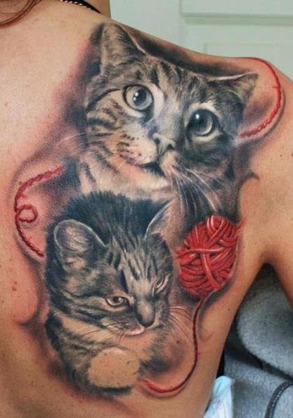 Realistic Cats With Yarn Tattoo On Right Back Shoulder For Girls
