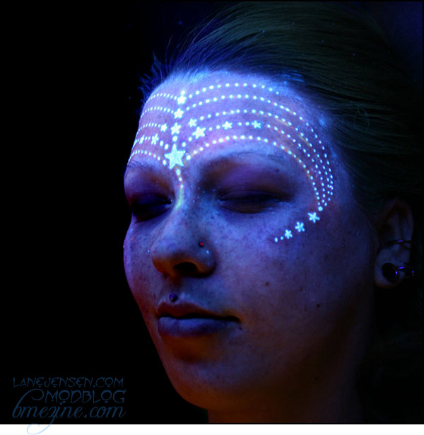 Scarification Inspired UV Forehead Facial Tattoo For Women
