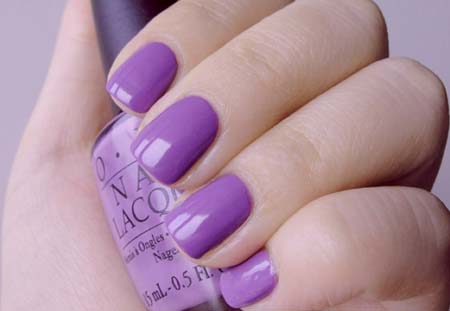 Simple Glossy Purple Nail Art