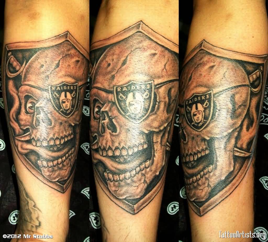 Terrific Oakland Raiders Skull Logo Tattoo