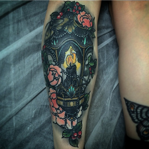 Awesome Vintage Lantern Tattoo On Right Arm Sleeve