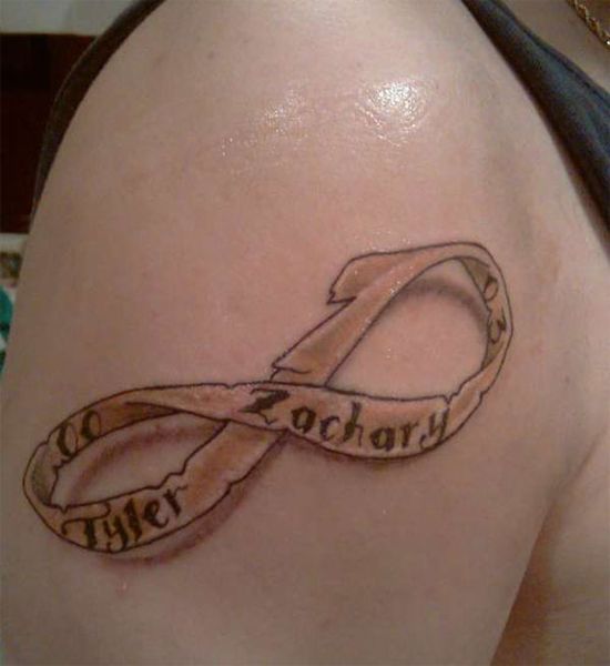 Infinity Symbol With Names Tattoo On Right Shoulder