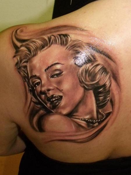 Realistic Grey Marilyn Monroe Tattoo On Left Back Shoulder For Girls
