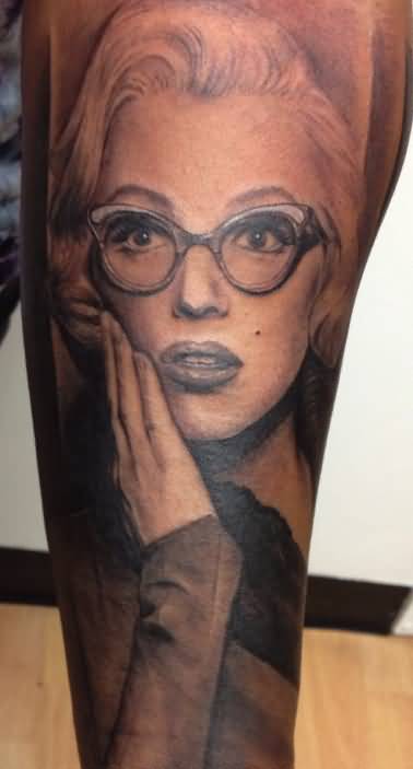 Realistic Marilyn Monroe Wearing Spectacles Tattoo By Chris Carter