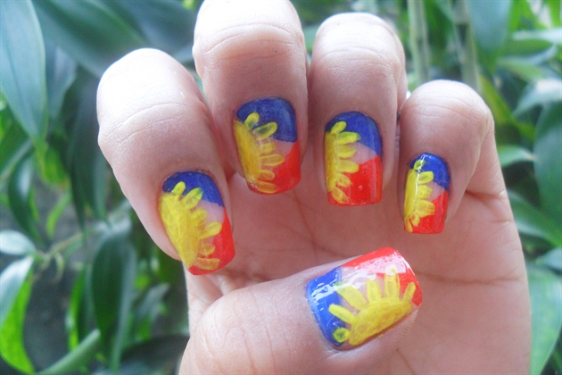 Adorable Philippines Flag Nail Art