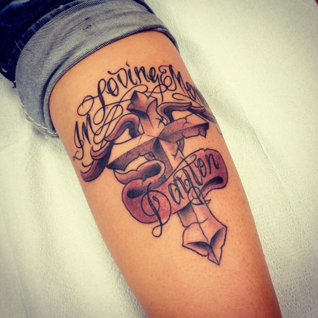 Awesome Grey Remembrance Tattoo For Dad