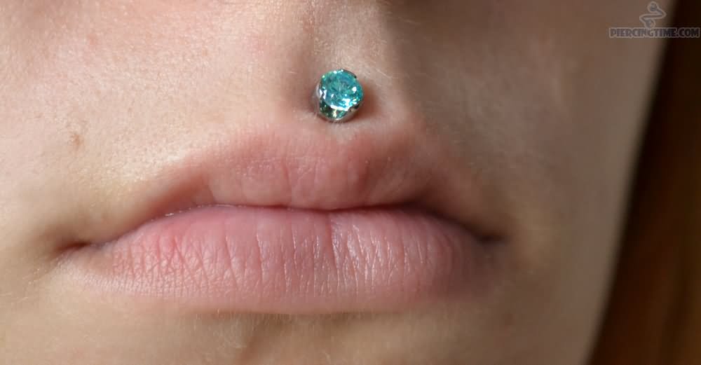 Medusa Top Lip Piercing With Gem Stud For Girls