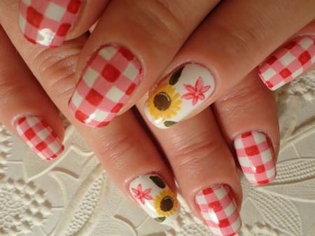 Red And White Plaids Design Nail Art