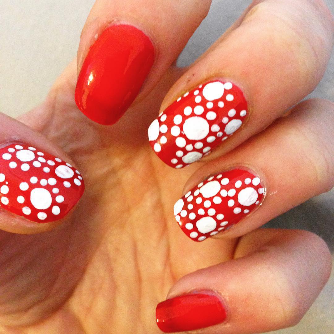 Red And White Polka Dots Flowers Nail Art Idea