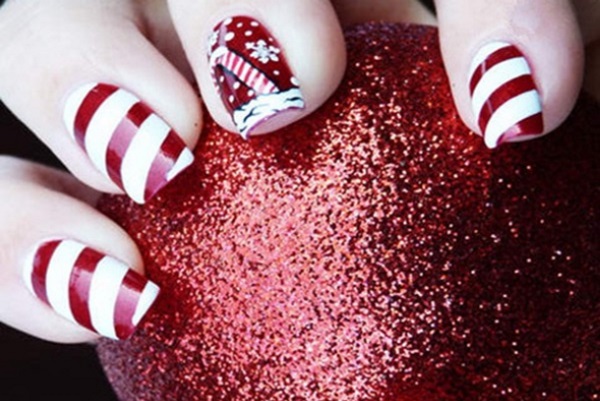 Red And White Stripes Christmas Nail Art