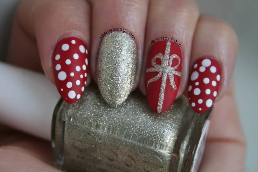 Red Nails And Glitter Bow Design Christmas Nail Art