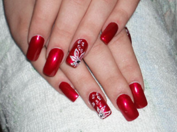 Red Nails With White Flowers Design Nail Art