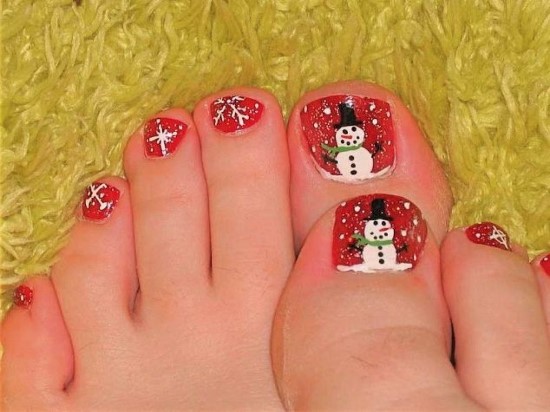 Red Winter Toe Nail Art
