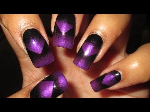 Scaled Gradient Nail Art