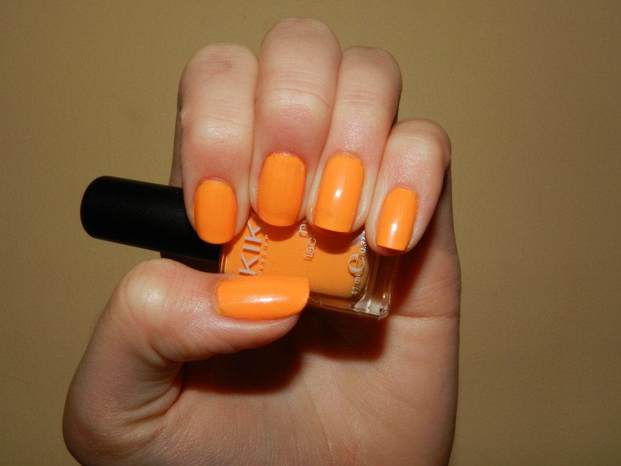 Simple Orange Nail Art