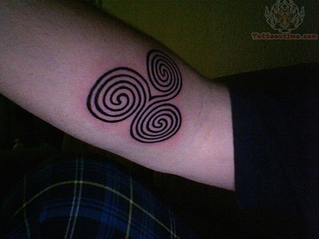 40+ Spiral Tattoos On Arm