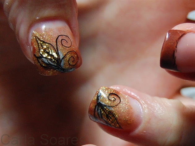 Brown Glitter With Swirls Flower Design Nail Art