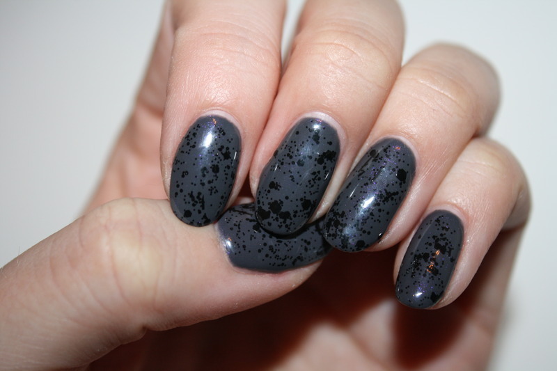 3. Ombre Gray Nail Art - wide 6