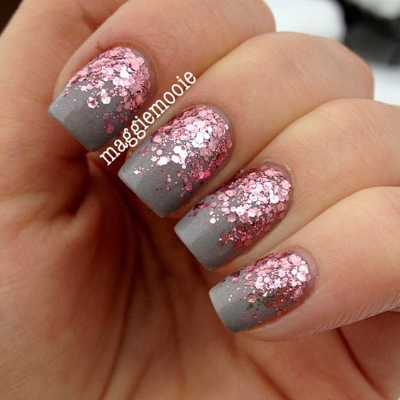 Gray And Pink Gradient Glitter Nail Art