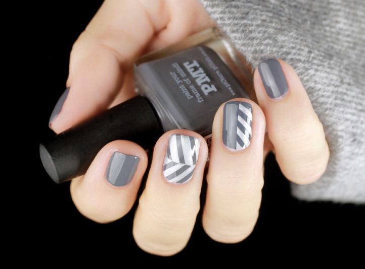 Gray And White Stripes Design Nail Art