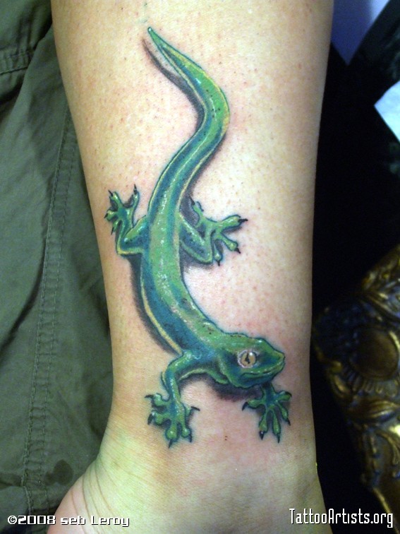 Green Salamander Tattoo On Leg
