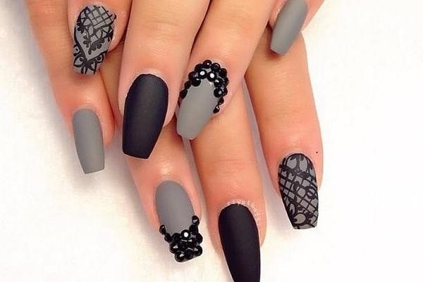 Matte Gray And Black Lace And Caviar Beads Design