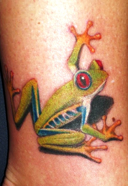 Nice Tree Frog Tattoo On Wrist