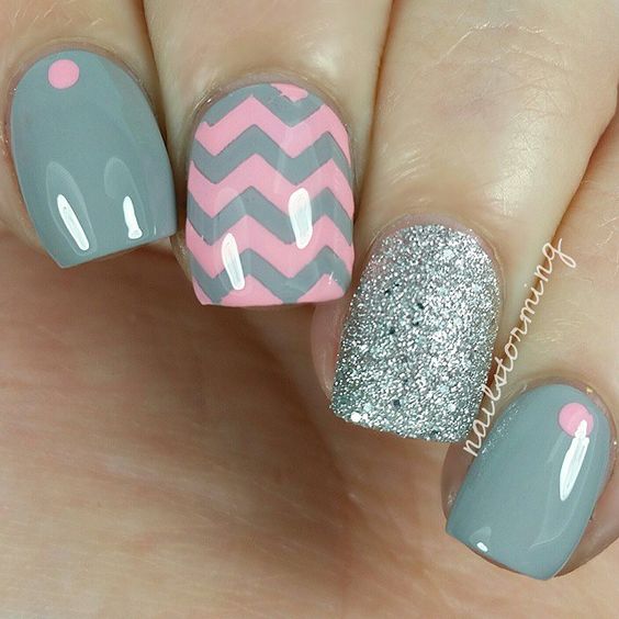 Pink And Gray Zig Zag Design Accent Nail Art