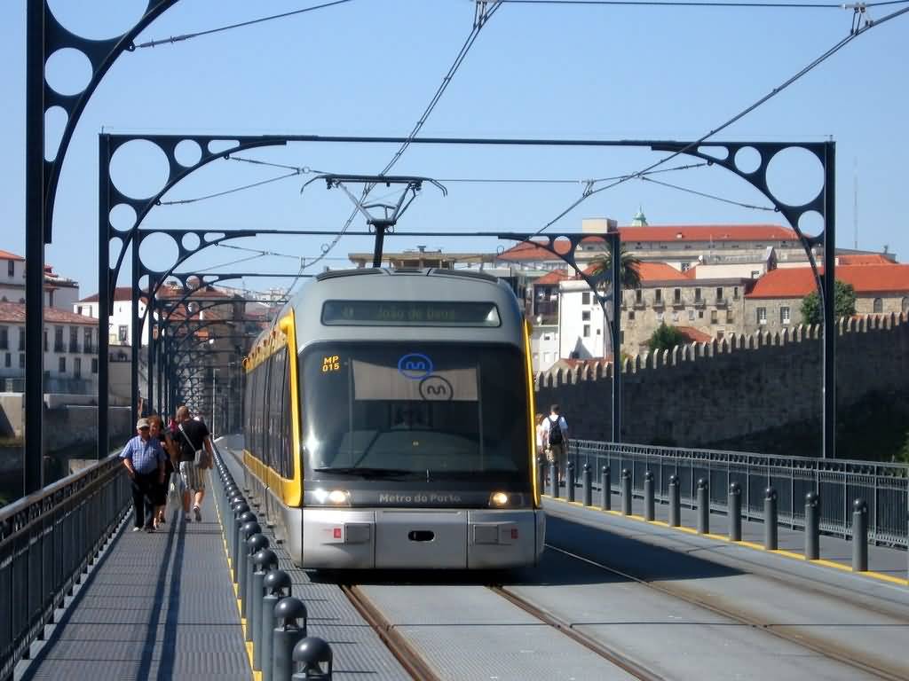 Porto Metro On Dom Luis Bridge