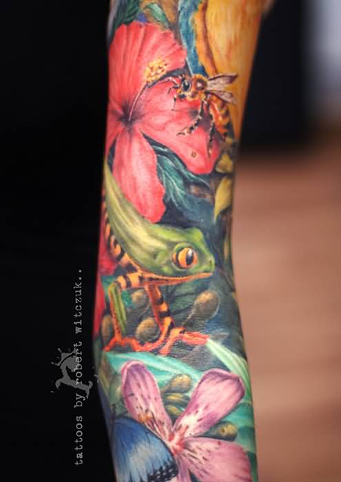 Realistic Colorful Frog Tattoo On Sleeve By Lesha Lauz