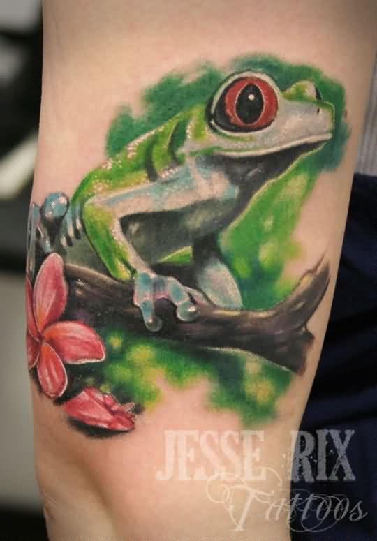 Realistic Tree Frog Tattoo On Elbow