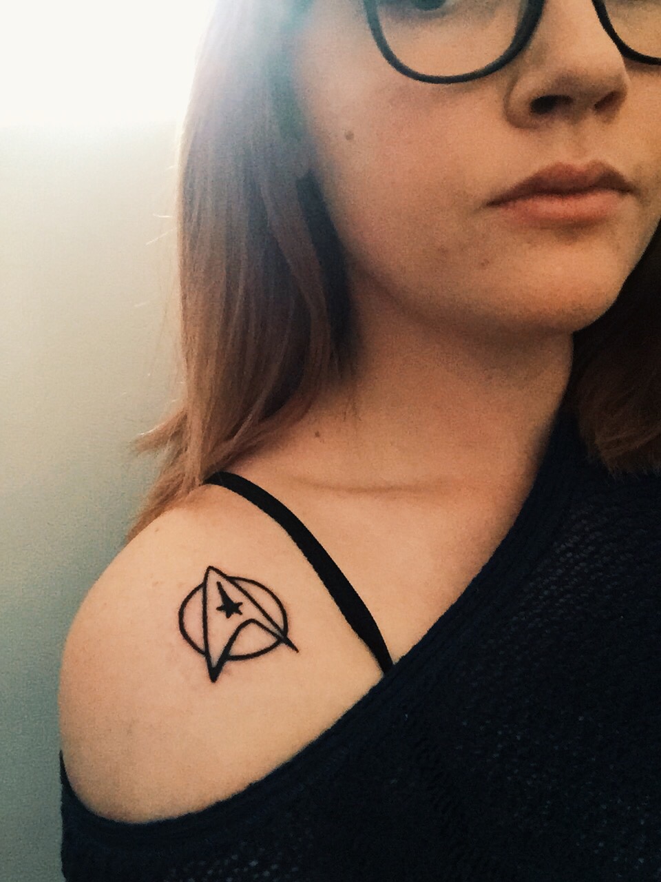 Star Trek Insignia Tattoo On Girl Shoulder