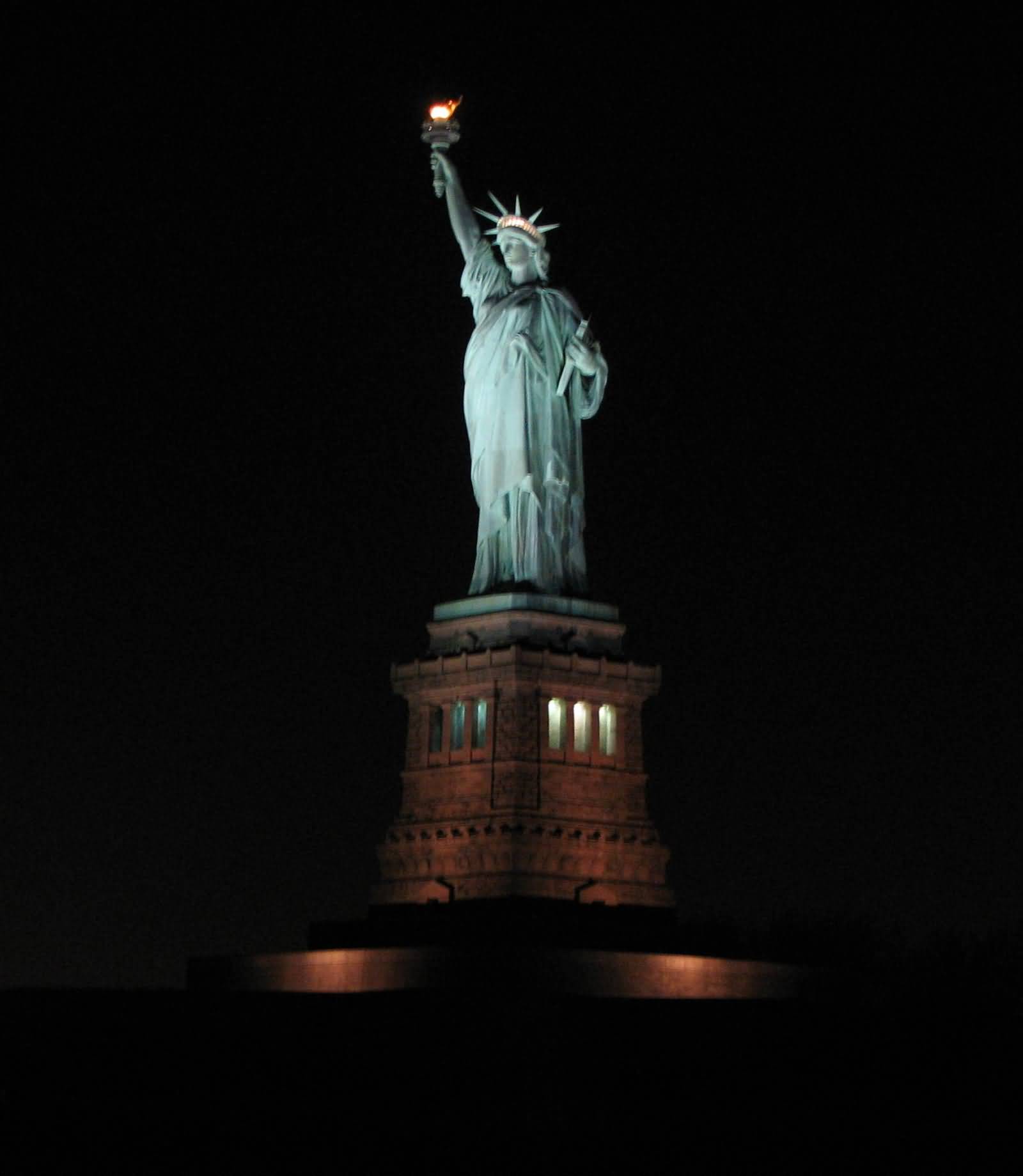 Statue Of Liberty Looks Adorable With Night Lights