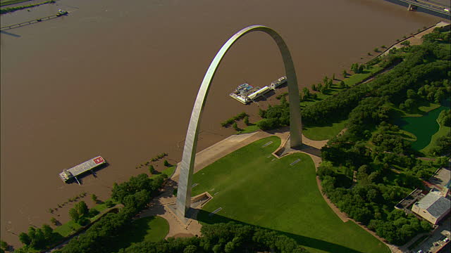 Aerial Orbiting Gateway Arch With Mississippi River
