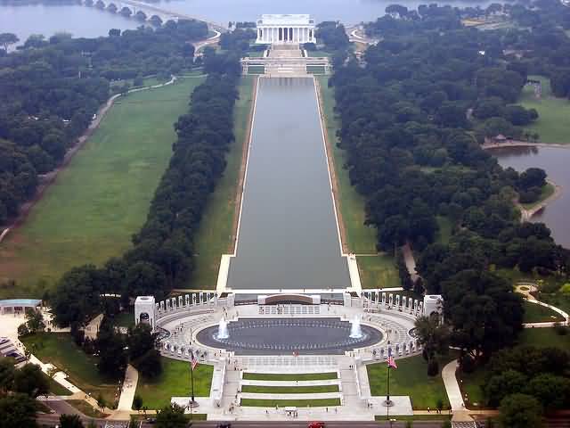 Aerial View of Lincoln Memorial And WWII Memorial
