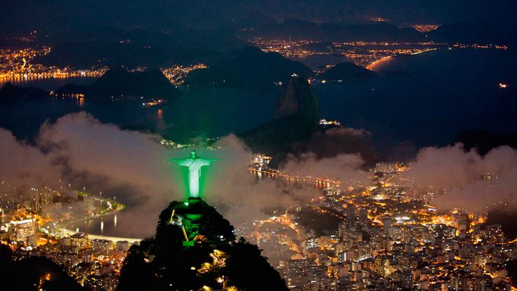 Christ the Redeemer Statue Looks Amazing With Green Lights