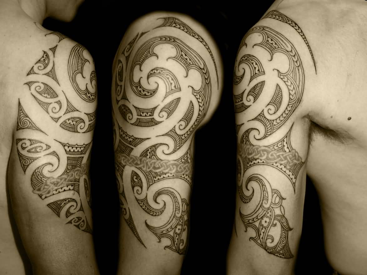 Cool Maori Tattoo On Right Upper Arm