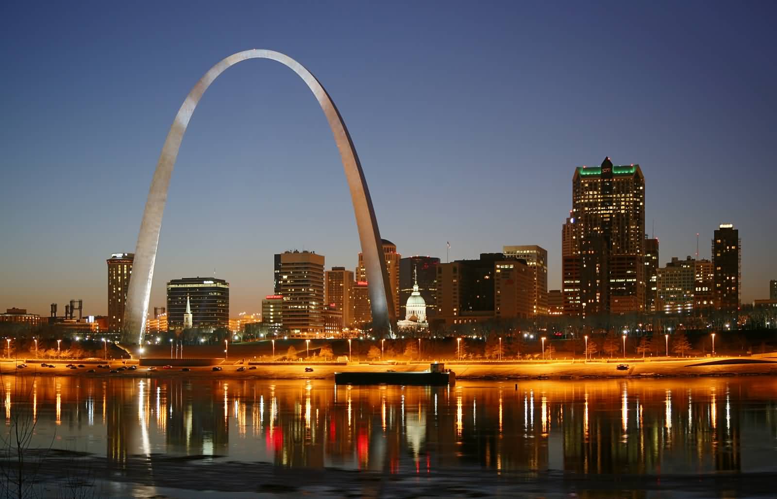 Gateway Arch And Saint Louis Skyline At Night