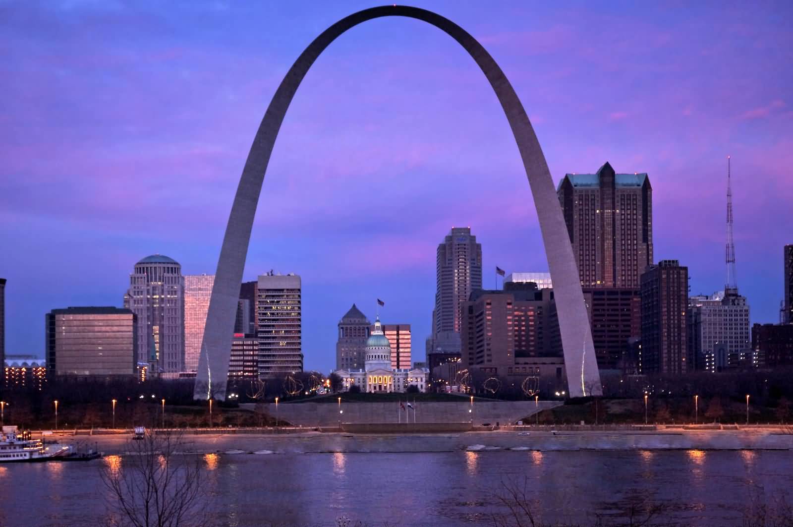 Gateway Arch In Front Of River At Dawn