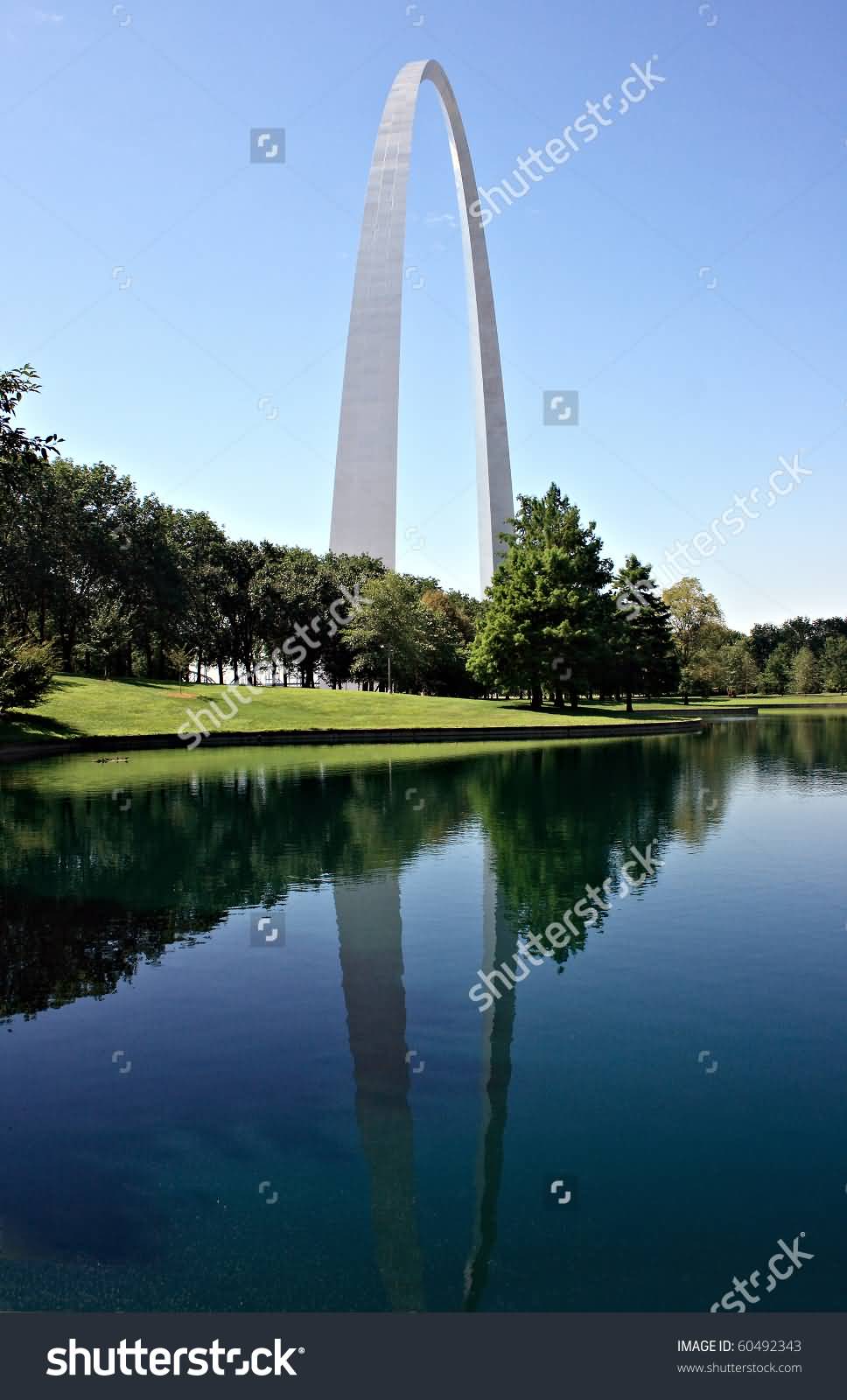 Gateway Arch In St Louis With Reflection In Pond