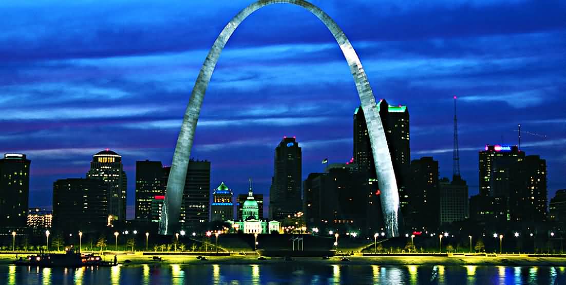 Incredible Night View Of Gateway Arch
