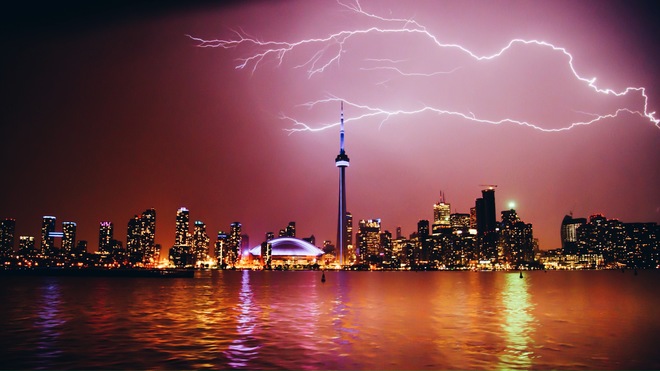 Lightning On CN Tower