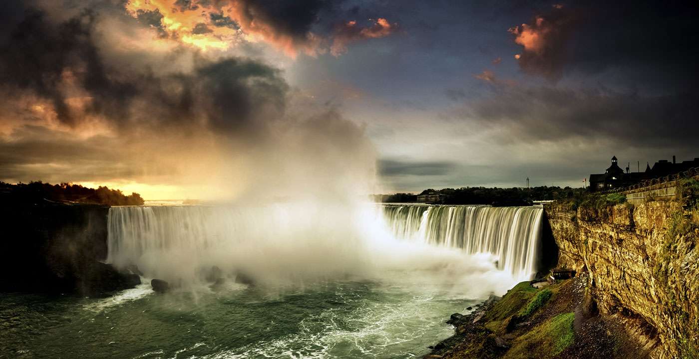 Niagara Falls At Dusk