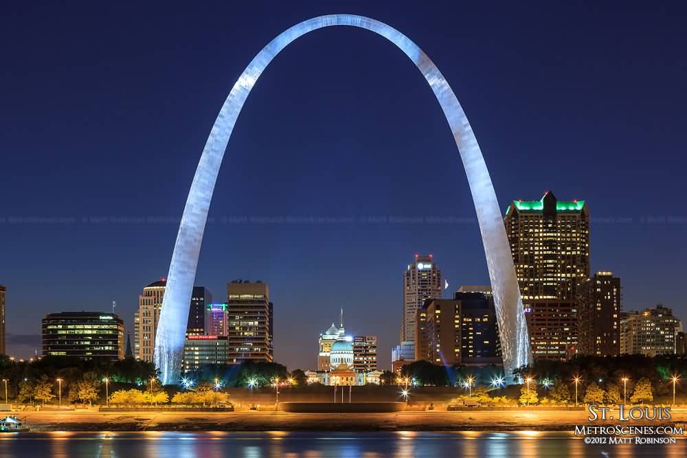 Night View Of Gateway Arch